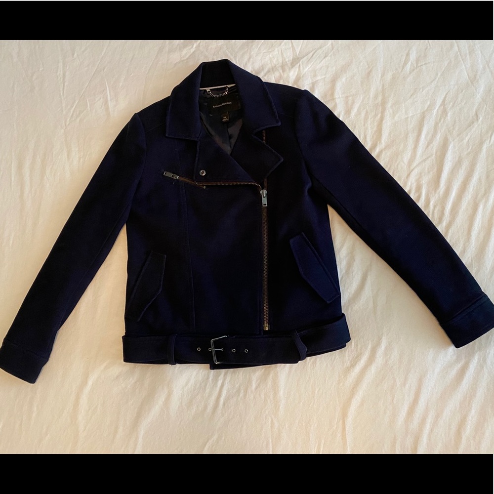 Great condition. Banana Republic navy blue jacket